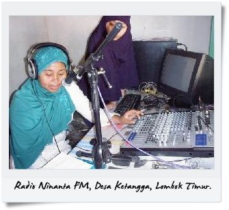 Perempuan Desa Lombok Perkuat Kemandirian Melalui Radio