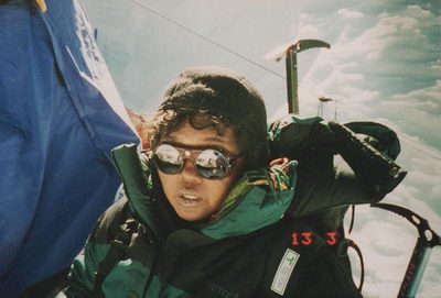 Clara Sumarwati Warga Indonesia dan ASEAN Pertama yang Capai Puncak Everest
