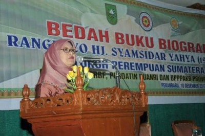 Riwayat Tokoh Sumatera Hj. Syamsidar Yahya Terbukukan