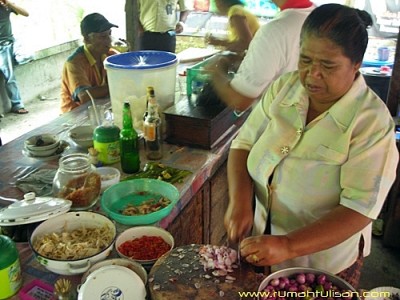 Segar, ‘Sambel Bejek’ Buatan Men Kasih