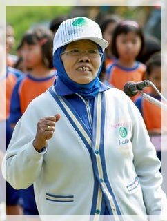 Mbah Masinah, Bintang Gerak Jalan Yang Terus Gerak